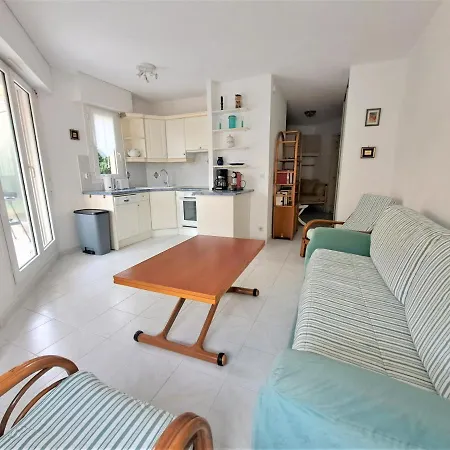Apartment Frejus, 100 M De La Plage Et Base Nature Frejus